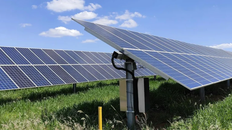indias solar target 2030